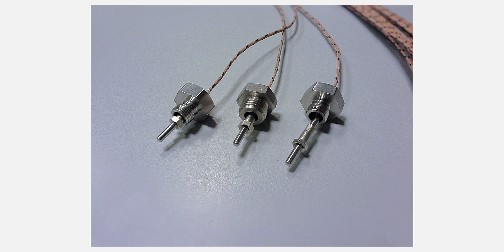 Type J thermocouple with swivel connection and fiberglass extension cable